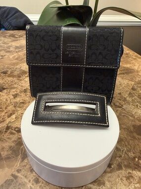 SOLD ‼️‼️Coach Signature Jacquard Tri-fold Wallet with Coach Leather Barrette